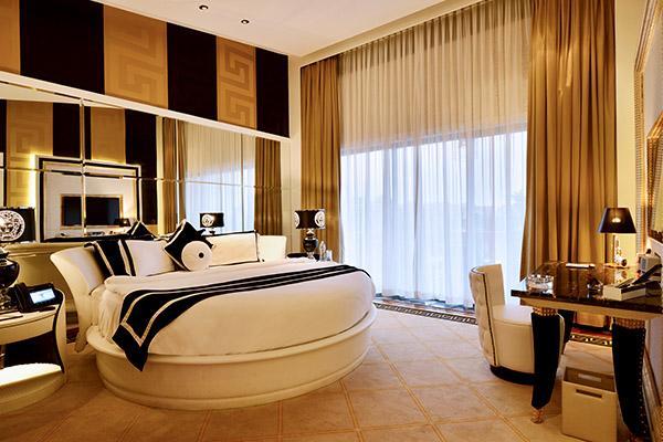 Della Presidential Suite